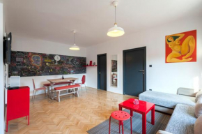 New Design Apartment by Gozsdu Court